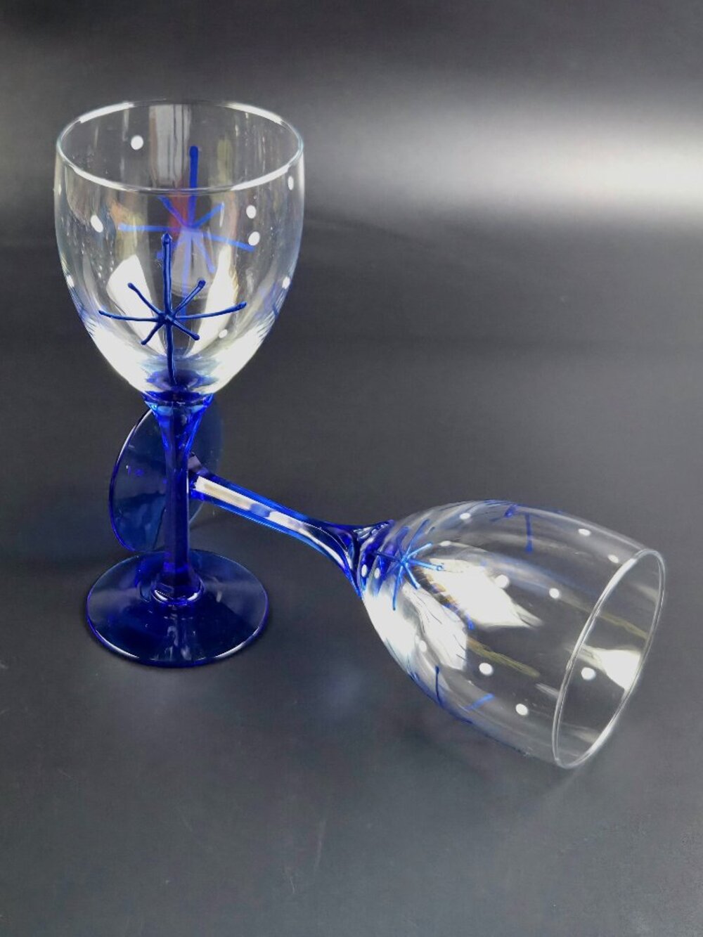 Vintage Cobalt Blue Starburst Wine Glasses – Set of 2